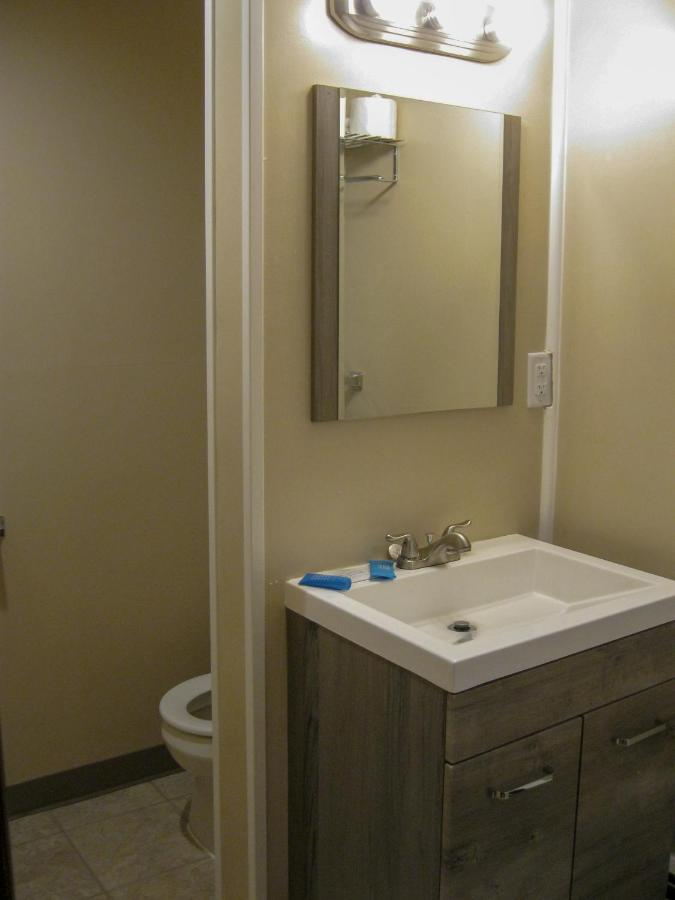 Cedar Hill Lodge Saint Ignace Esterno foto